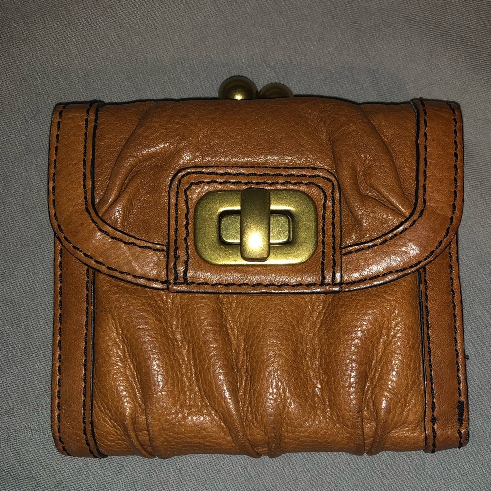 Women’s Leather Fossil Wallet